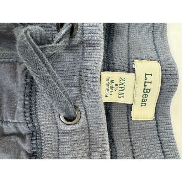 L.L. Bean Women's Gray Jean Shorts - Picture 8 of 9